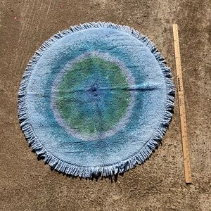 Vintage “tie dye” round rug